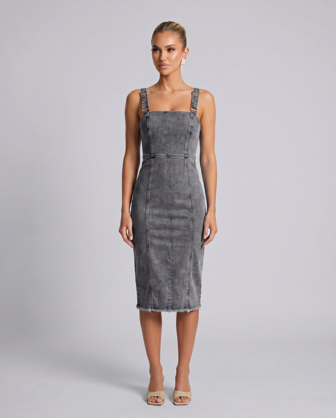 Adela | Midi Dress with Square Neck and Adjustable Straps